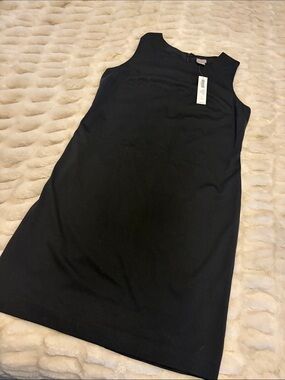 Classic Black Sleeveless Shift Dress
